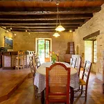 Maison Campagnarde Avec Piscine Et Cheminee, Perigord Noir - Fr-1-616-395 *